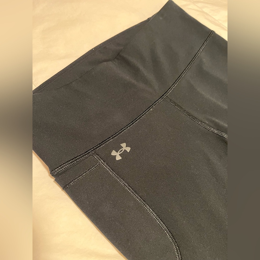 Women’s Large Under Armour Fitted Motion Black Active Leggings - Picture 4 of 9